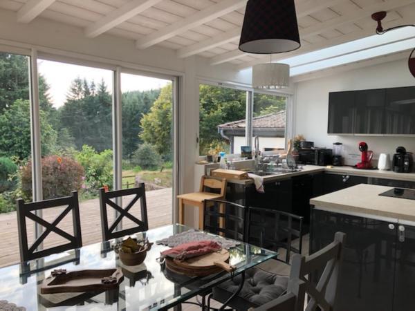 LE CHALET de la goutte Saint-Appolinaire  Extérieur photo