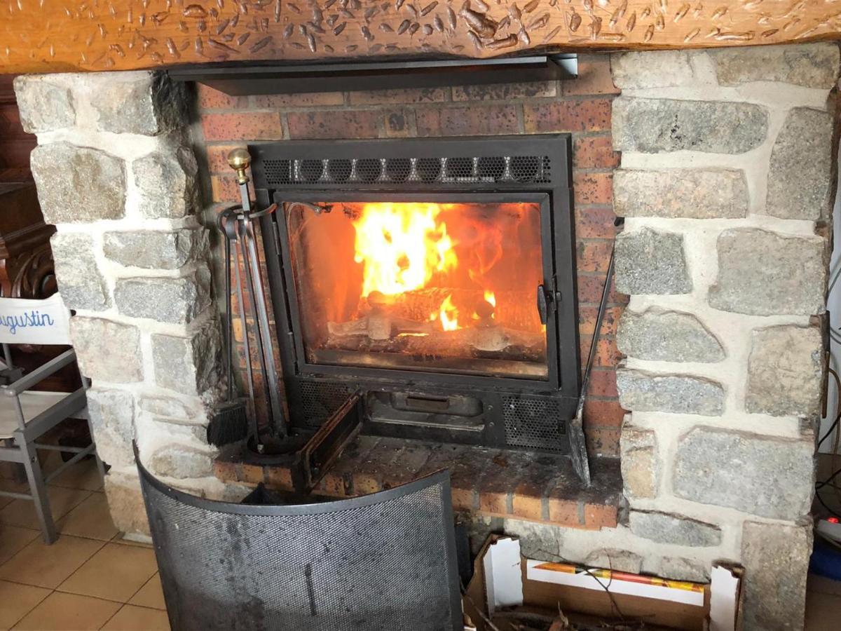 LE CHALET de la goutte Saint-Appolinaire  Extérieur photo