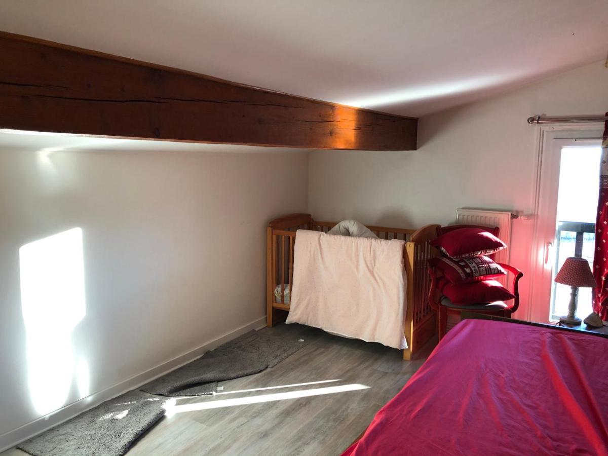LE CHALET de la goutte Saint-Appolinaire  Extérieur photo