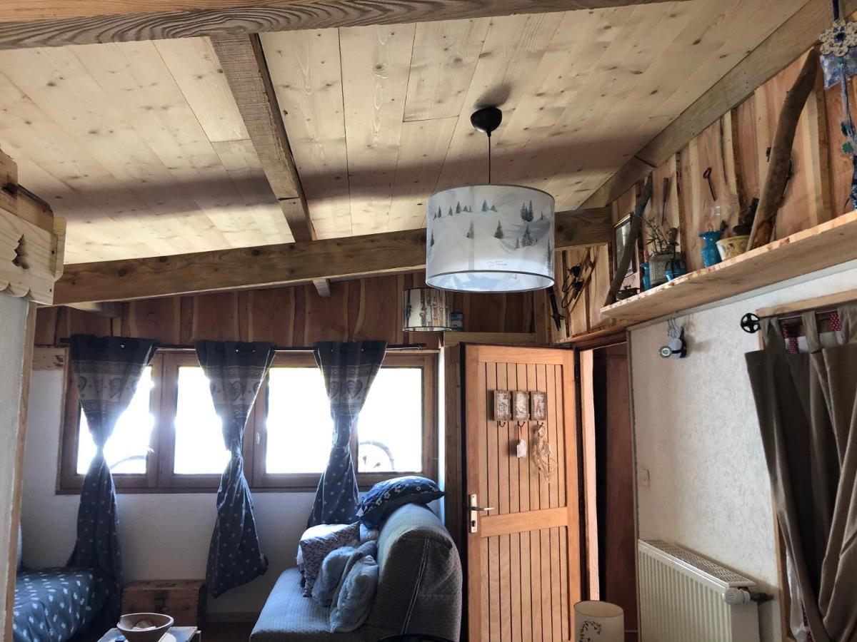 LE CHALET de la goutte Saint-Appolinaire  Extérieur photo